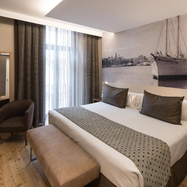 Catalonia Born - Triple Room (3 Adults) - 2