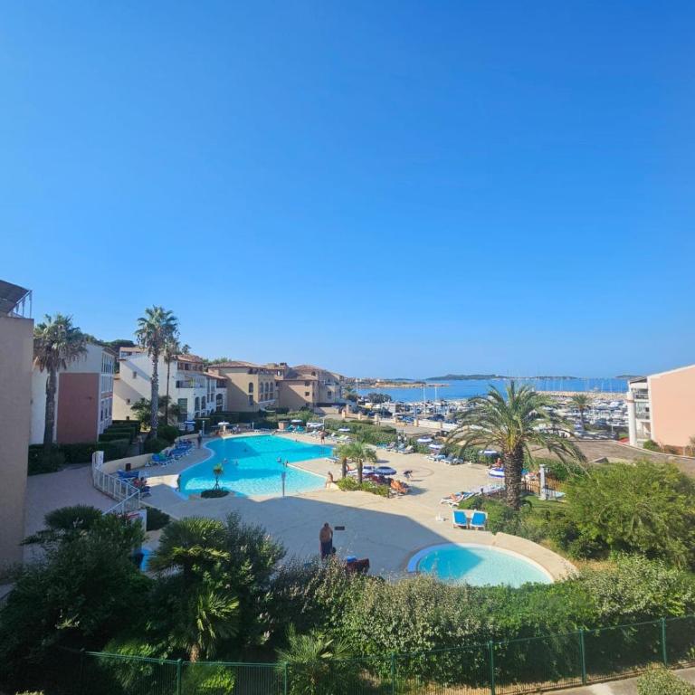 Balcon sur la piscine, mer à 200 m - Apartment mit 2 Schlafzimmern - 7