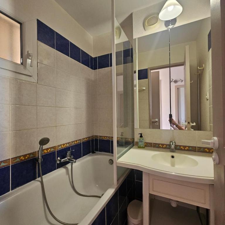 Balcon sur la piscine, mer à 200 m - Apartment mit 2 Schlafzimmern - 25