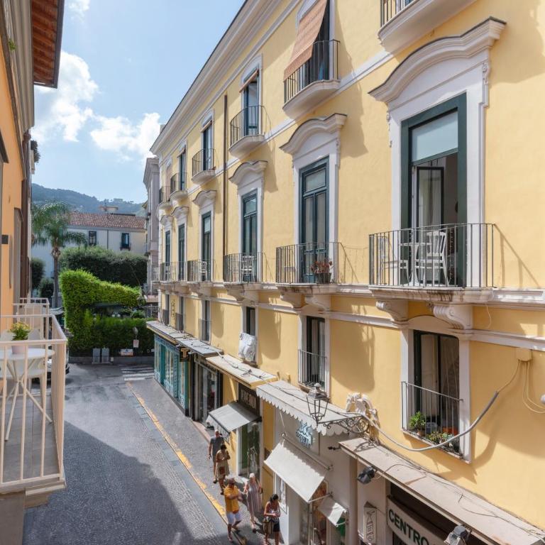 Cornelia Rooms Sorrento - Main Square - Camera King con Balcone - 1