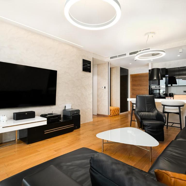 BW Exclusive Residence with Free Garage - Apartman sa 2 Spavaće Sobe i Pogledom na Reku - 10