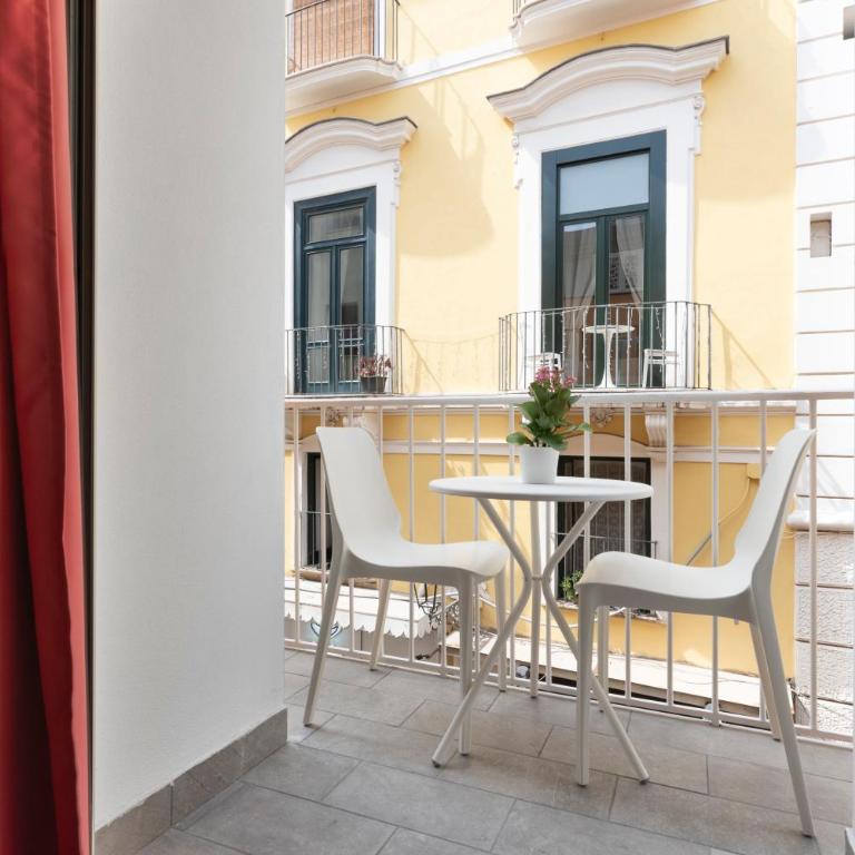 Cornelia Rooms Sorrento - Main Square - Camera King con Balcone - 6