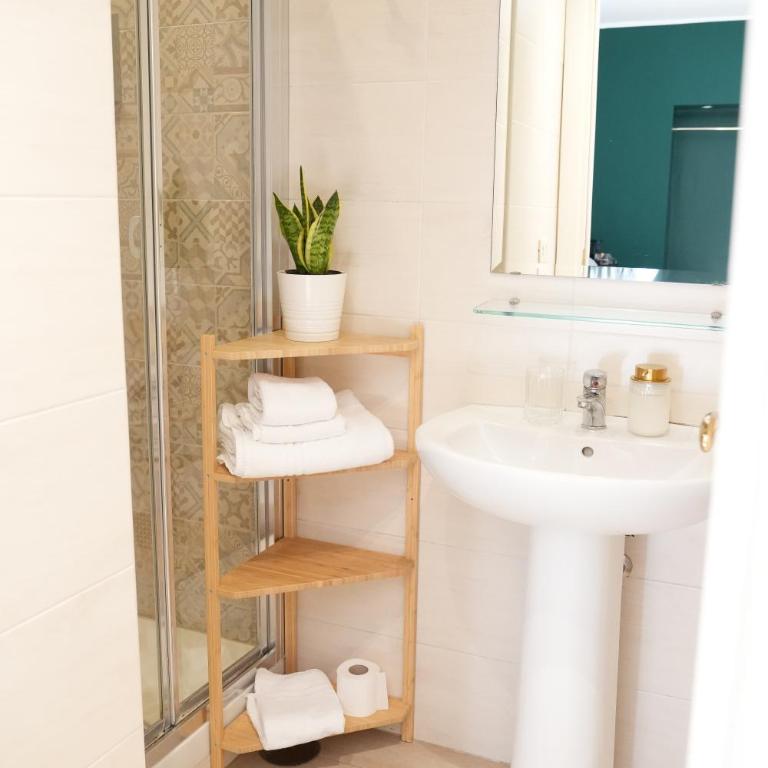B&B Ruffo di Bagnara Palazzo Monumentale - Suite Familiare con Balcone - 11