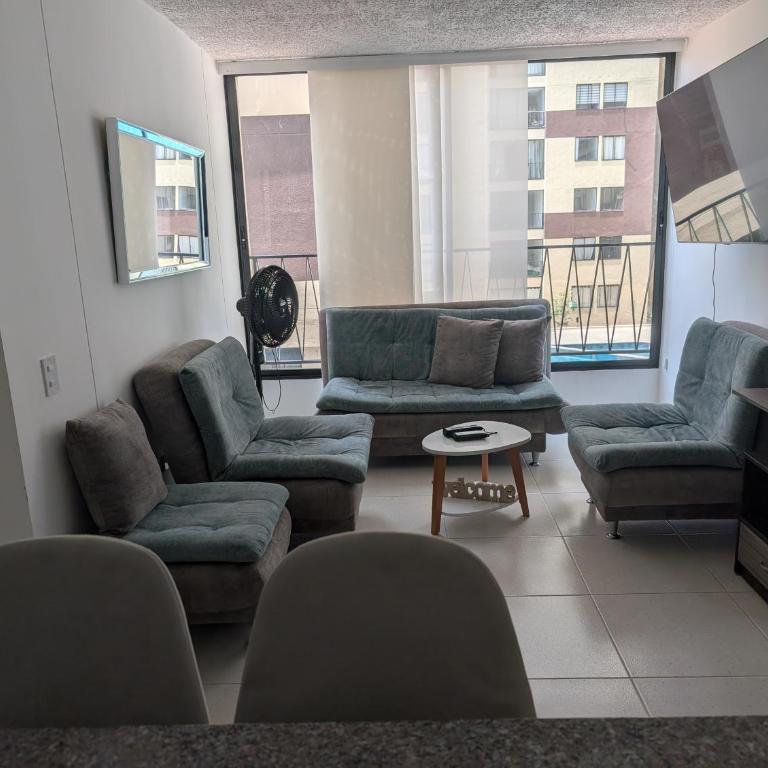 City House Group Girona - Apartamento con vistas a la piscina - 11