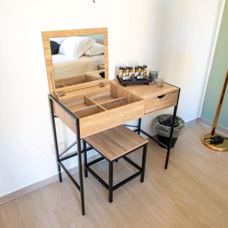 Suite Valesio 2 bedrooms near Metro A - Appartamento con 2 Camere da Letto - 4