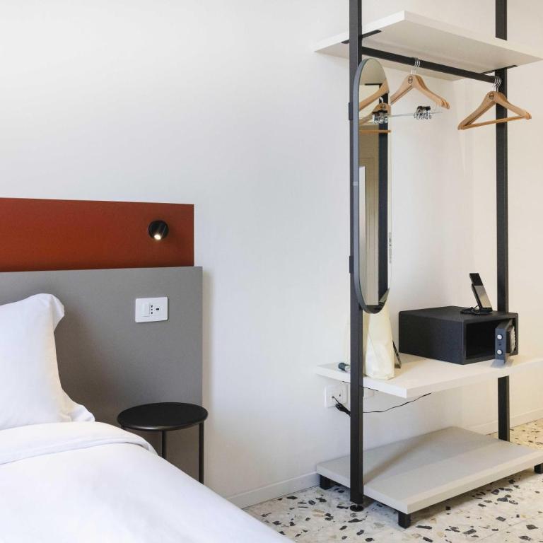 B&B HOTEL Catania Bellini - Camera Tripla Standard - 2