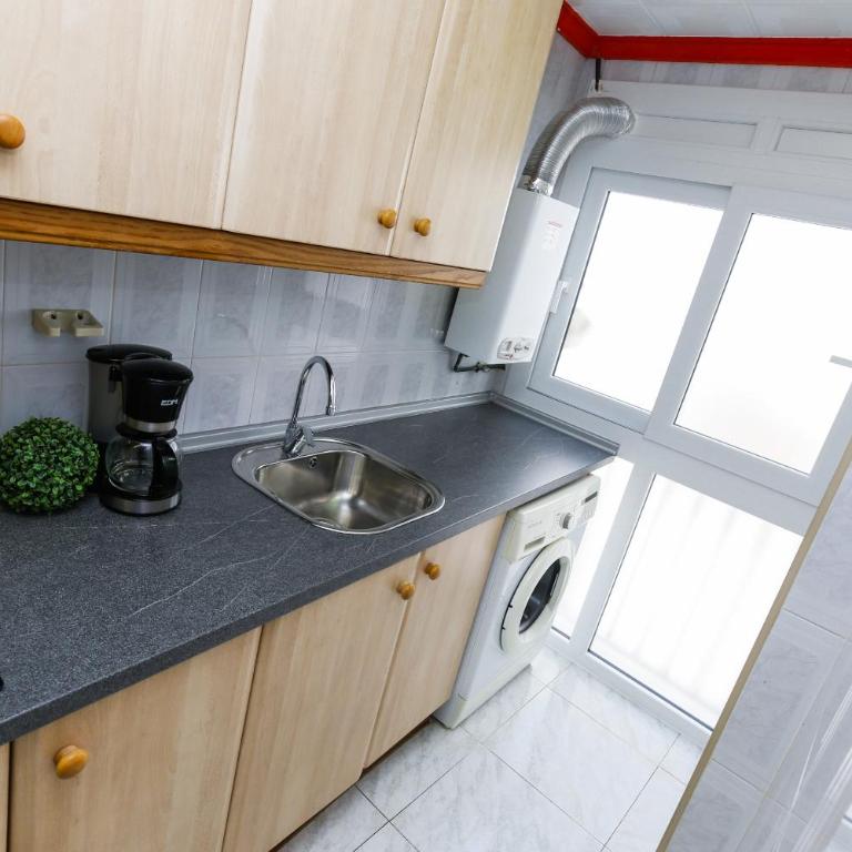Apartamento SOBREMAR - Only Families - Apartment mit Dusche - 28