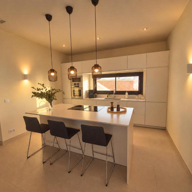 Janmarsol - Three-Bedroom Premium Apartment with Balcony - 4