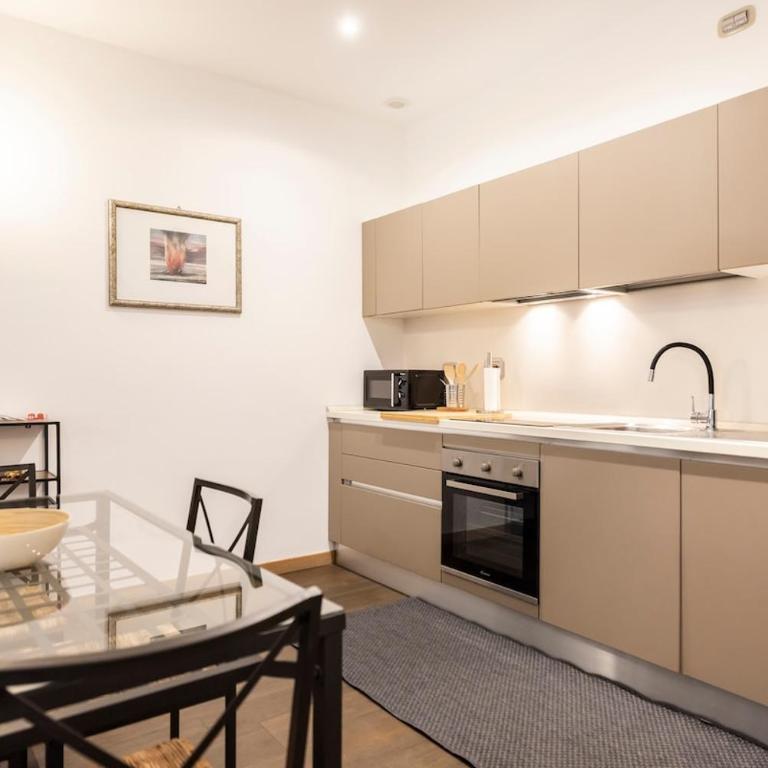 Top Living Apartments - Piazza CLN Torino Centro - Appartamento con 1 Camera da Letto - 17