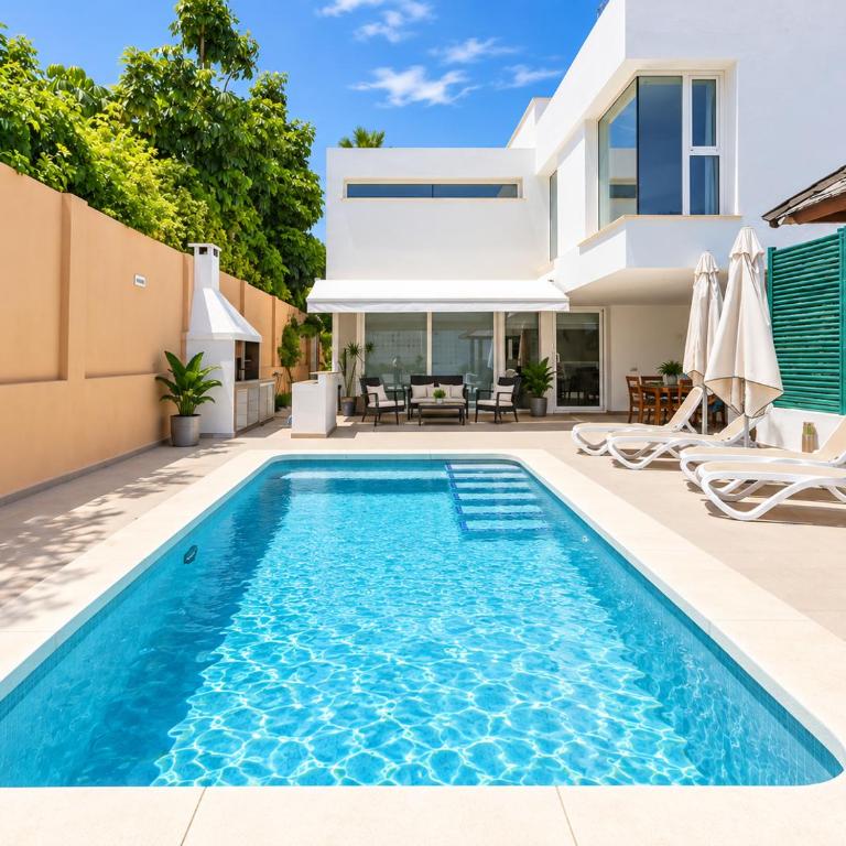Villa Playamar para 10 Piscina privada, BBQ, parking a 10 min playa - Villa - 3