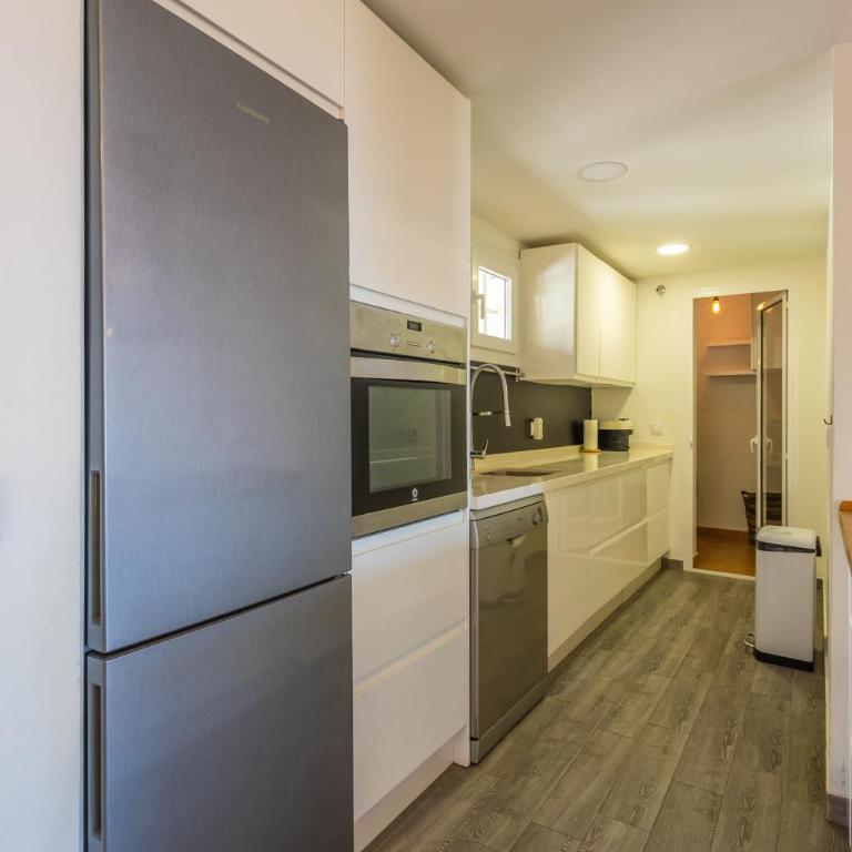 Espacio, terrazas y piscina cerca del centro - Apartamento de 3 dormitorios con vistas - 24