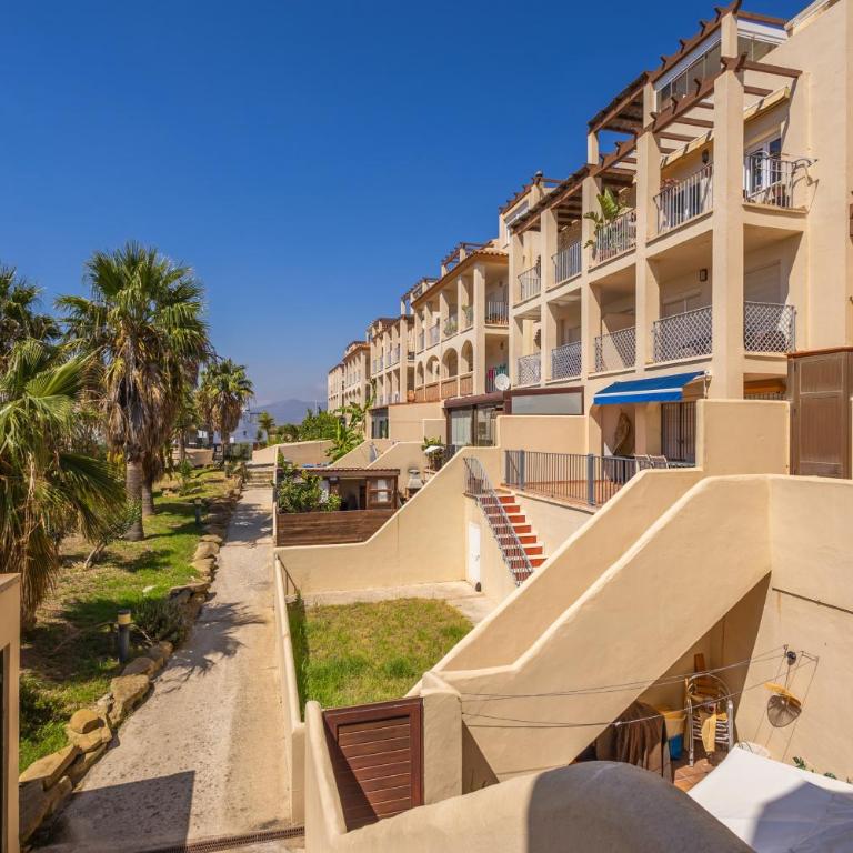 Espacio, terrazas y piscina cerca del centro - Apartamento de 3 dormitorios con vistas - 47