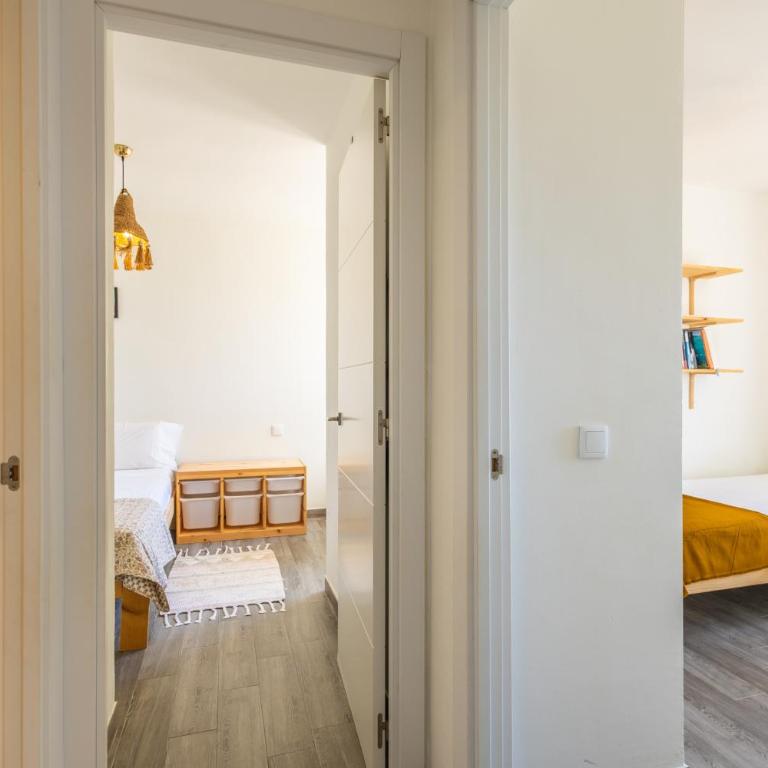 Espacio, terrazas y piscina cerca del centro - Apartamento de 3 dormitorios con vistas - 48