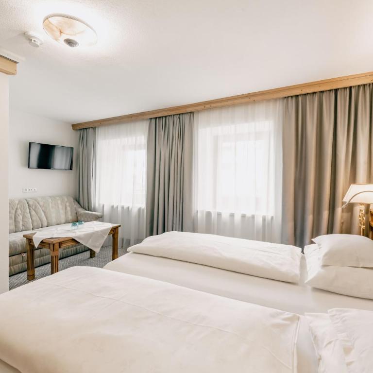 Hotel Bellevue - 4 Sterne superior - Deluxe Doppelzimmer - 3