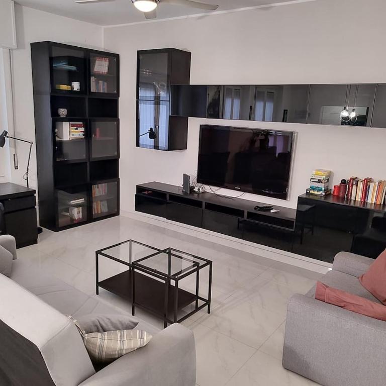 Appartamento Linate - Centro 15 min, Moderno Elegante, Wi-Fi - Apartment mit 2 Schlafzimmern - 1