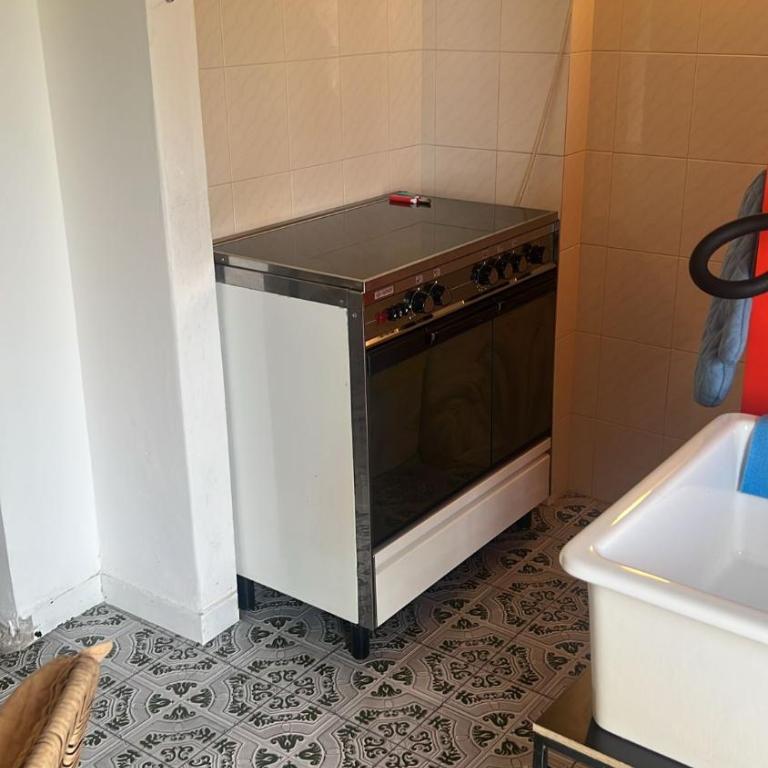 Atelier San Giacomo Guest House - Camera Tripla con Bagno in Comune - 4
