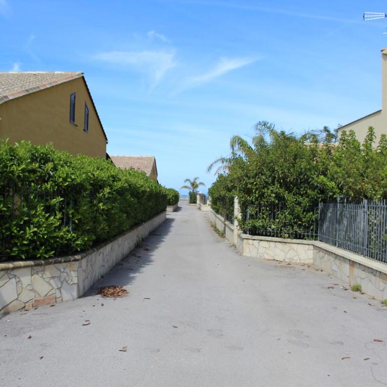 Casa Vacanze Roccella Beach - Vacation Home - 7