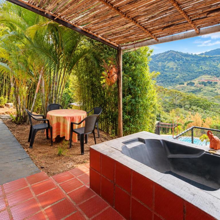 Glamping con tina privada y vista a la montaña - Habitación Doble con vistas a la montaña - 2