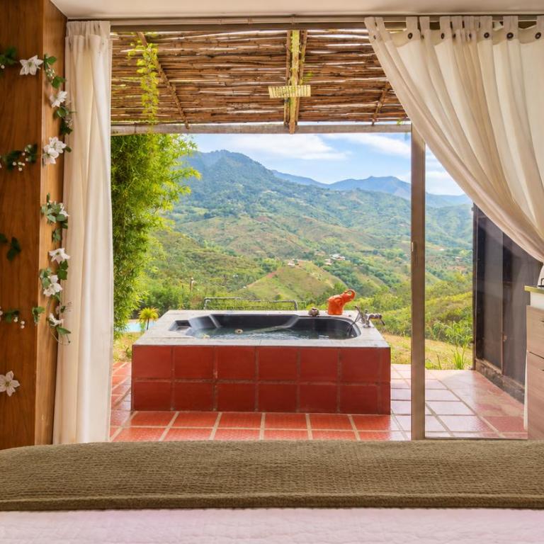 Glamping con tina privada y vista a la montaña - Habitación Doble con vistas a la montaña - 12