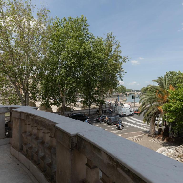 Vista Ara Pacis - Appartamento Storico di Lusso 5 min Piazza di Spagna - Appartamento con 2 Camere da Letto - 39