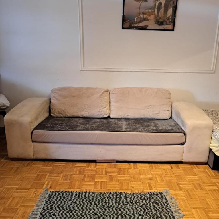 Oasis By Didi 4U2STAY - Two-Bedroom Apartment with Balcony - 49