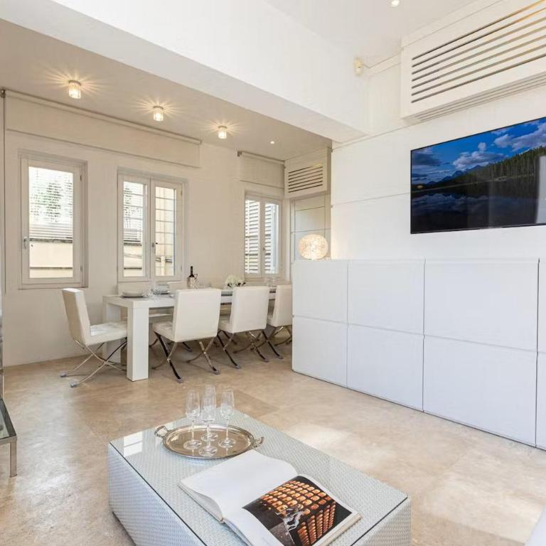lovely property Via del Babuino- centrale - Appartamento con 3 Camere da Letto e Piscina Privata - 24