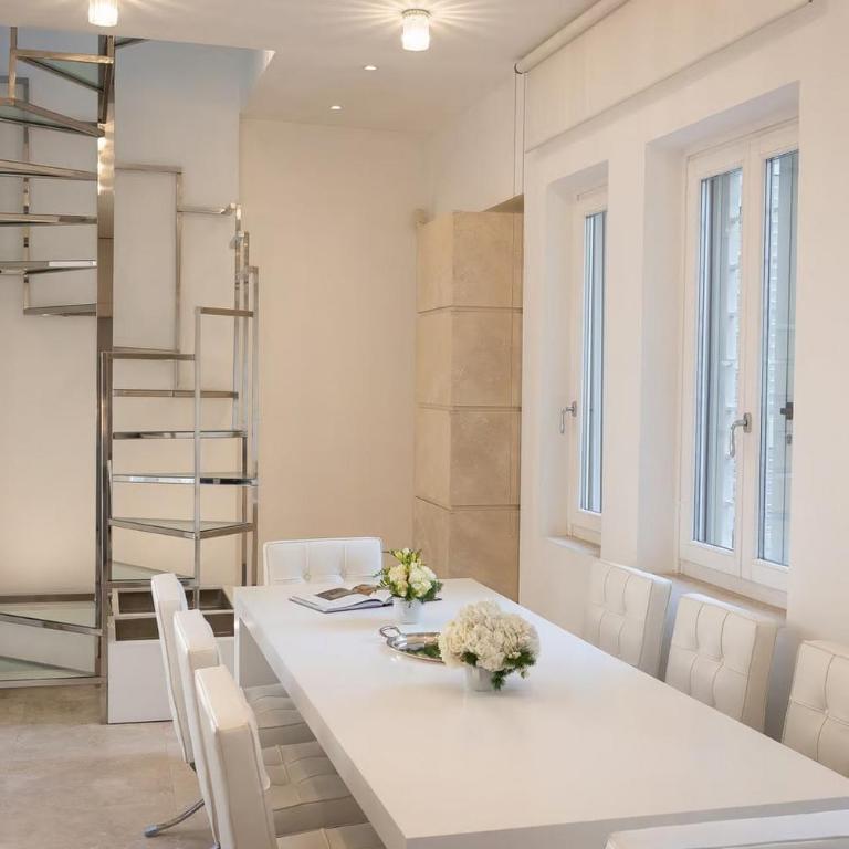 lovely property Via del Babuino- centrale - Appartamento con 3 Camere da Letto e Piscina Privata - 27