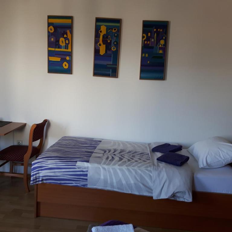 Studios Adriatic - Comfort Studio with Balcony and Sea View - 4