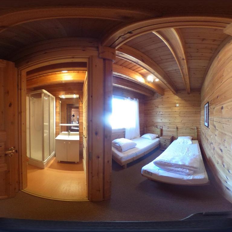 Chalet rustique près des pistes avec WiFi, 7 chambres pour 14 personnes - Chalet mit 3 Schlafzimmern - 13