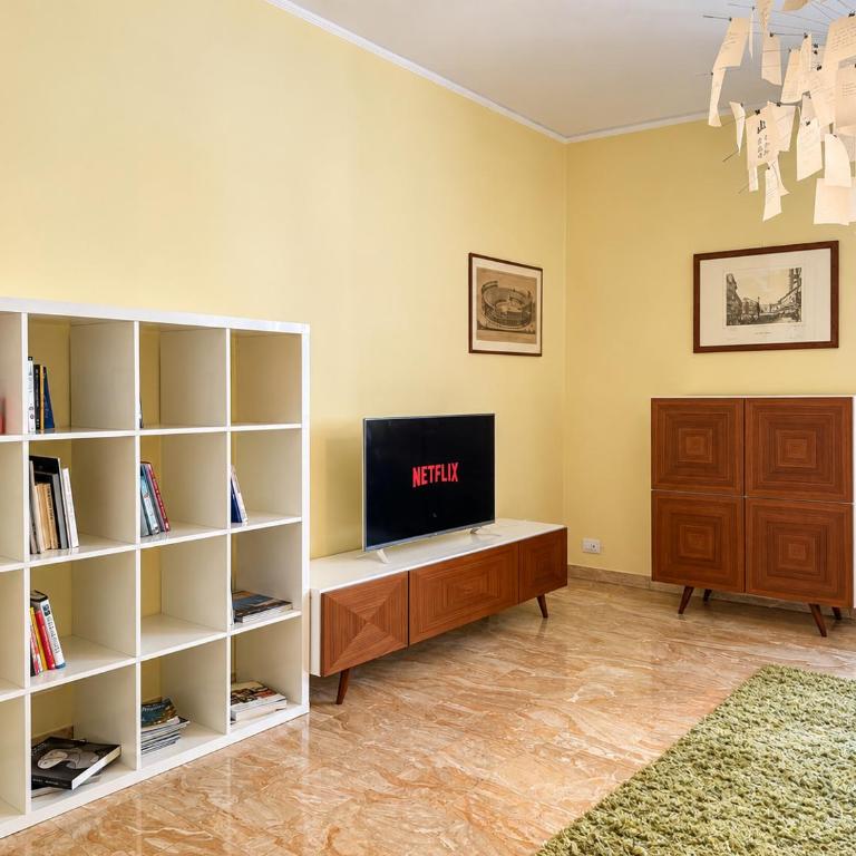Verona Historic Center 2BR 2BA Near Arena - Two-Bedroom Apartment with City View - 12