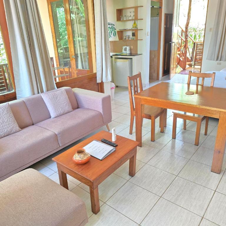 The Secret Garden Central 250 Mbps WIFI English speaking - One-Bedroom Apartment - 1