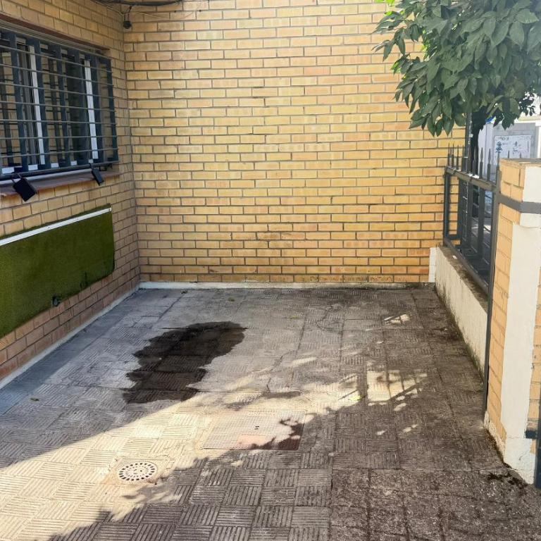 Charming Apartment with FREE Parking -Small cars only- and private patio at Plaza de España by OCityzen - Apartamento de 1 dormitorio - 24