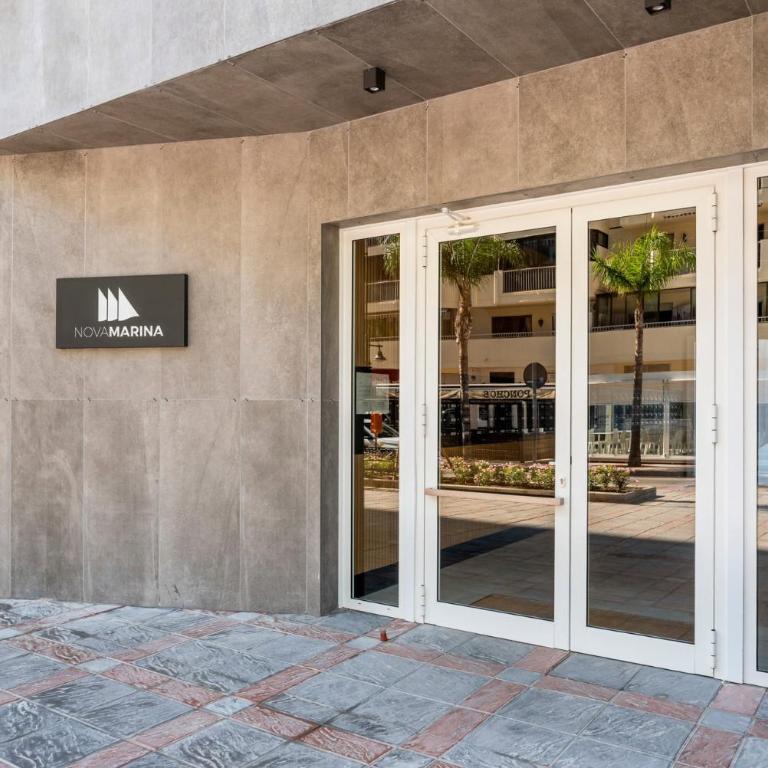 Stylish Apartment Center Steps from the Beach - Apartamento - 17