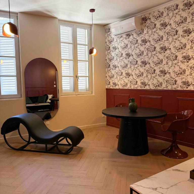 LE BOUDOIR - Erotic room- Jacuzzi - Tantra -Rétroprojecteur - Hypercentre - Apartamento de 1 dormitorio - 8