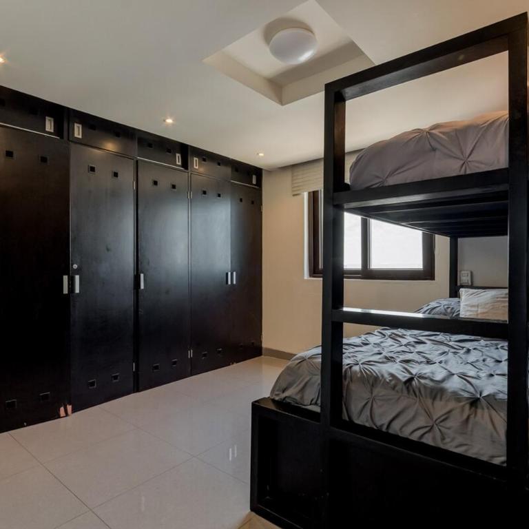Blue Beach Beachfront 2 BDR by Casa Paraiso - Two-Bedroom Apartment - 14