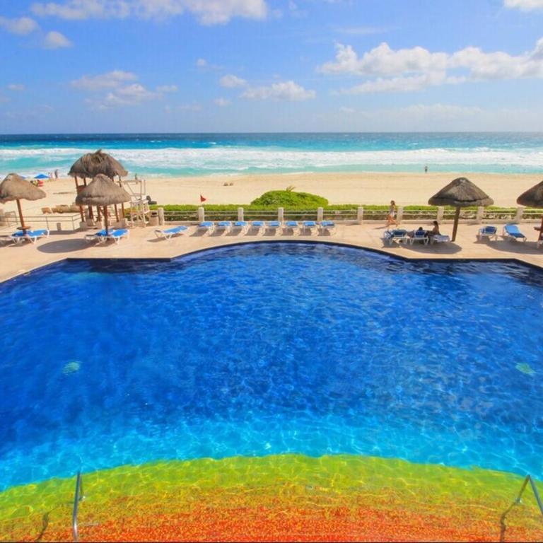 Blue Beach Beachfront 2 BDR by Casa Paraiso - Two-Bedroom Apartment - 15