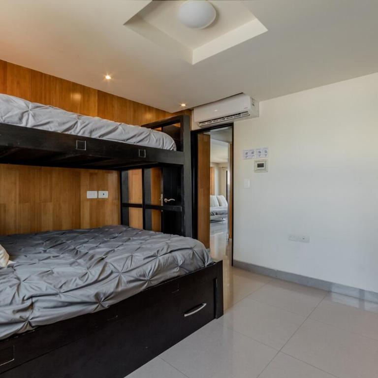 Blue Beach Beachfront 2 BDR by Casa Paraiso - Two-Bedroom Apartment - 16