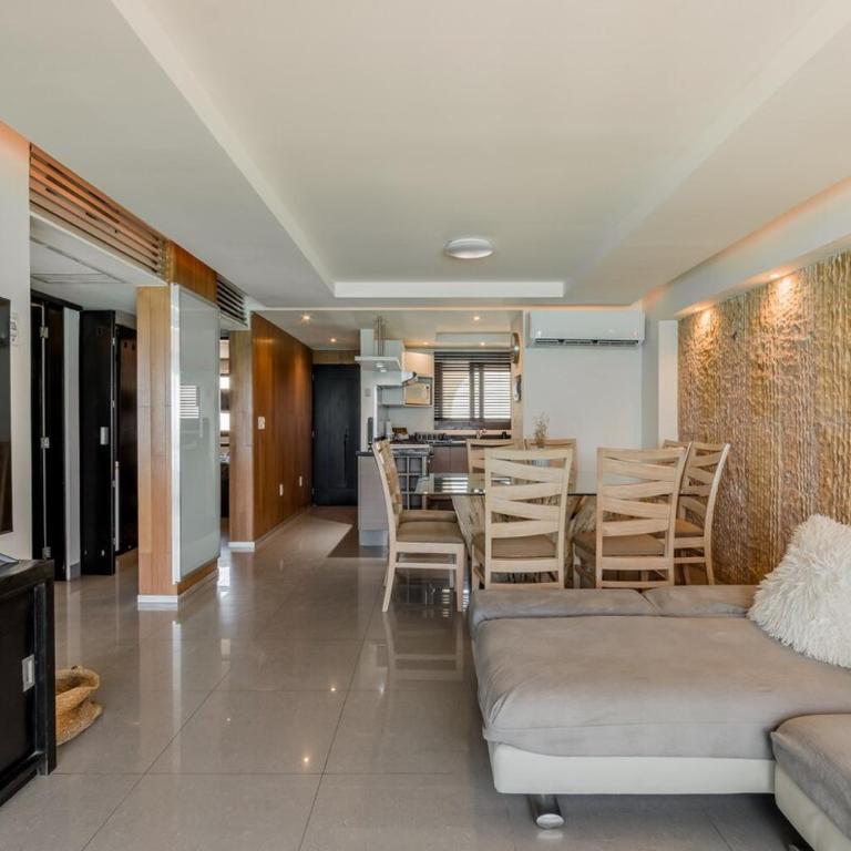 Blue Beach Beachfront 2 BDR by Casa Paraiso - Two-Bedroom Apartment - 22