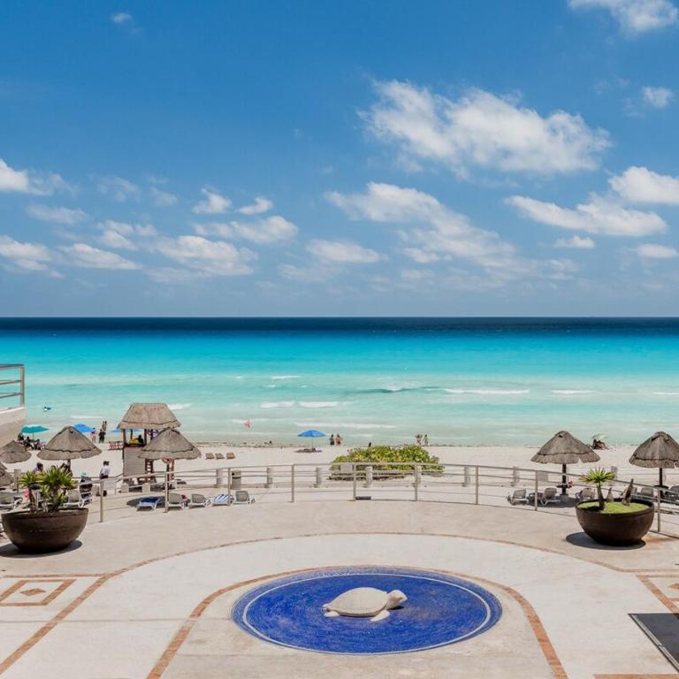 Blue Beach Beachfront 2 BDR by Casa Paraiso - Two-Bedroom Apartment - 37