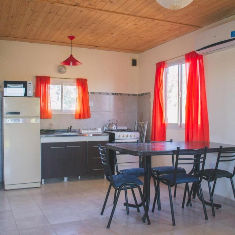 Moras Rojas Cabañas - Two-Bedroom House - 11
