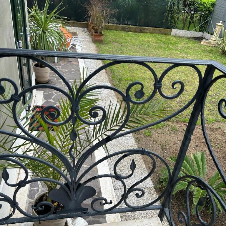 Villa bifamiliare per famiglie con giardino. - Appartamento con 2 Camere da Letto - 16