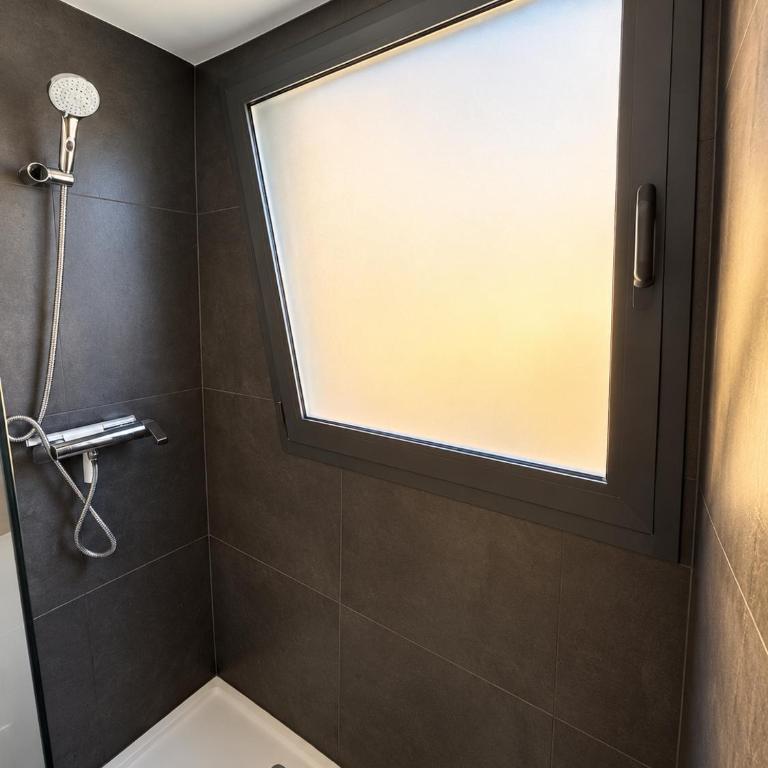 Stunning apartment w amazing views in Girona - Apartamento de 2 dormitorios - 14