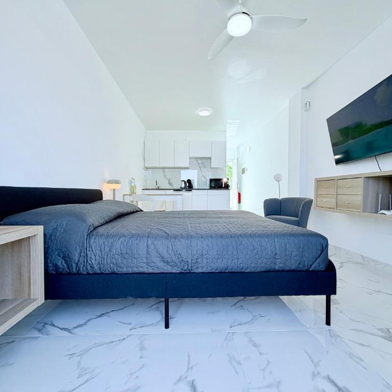 Victoria Beachfront Studio 1, Central Location Las Americas - Estudio con vistas al mar - 10