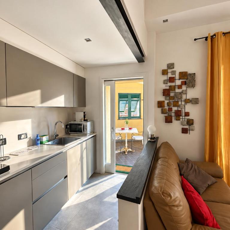 Caruggio 49 Attico con parcheggio Sestri Levante - Appartamento Superior con 3 Camere da Letto - 2