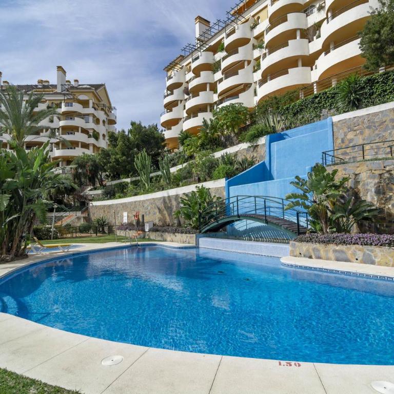 Sam65I Central 2 Bed Penthouse In Nueva Andalucia - Apartamento de 2 dormitorios con vistas al océano - 19