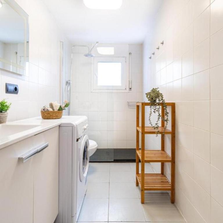 Hogaristic - Apartamentos Montblanc - Superior One-Bedroom Apartment with Balcony - 7