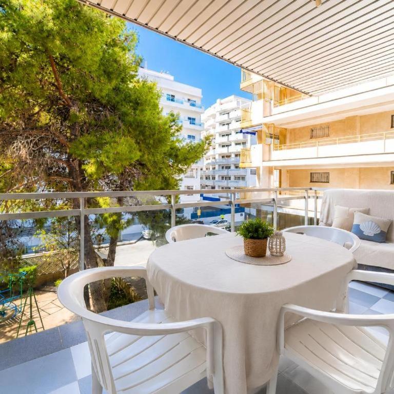 Hogaristic - Apartamentos Montblanc - Superior One-Bedroom Apartment with Balcony - 9