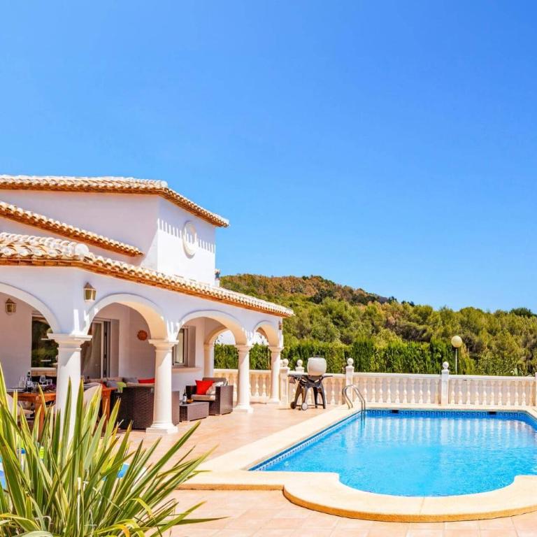 Villa Elemed by Villa Plus - Villa - 1