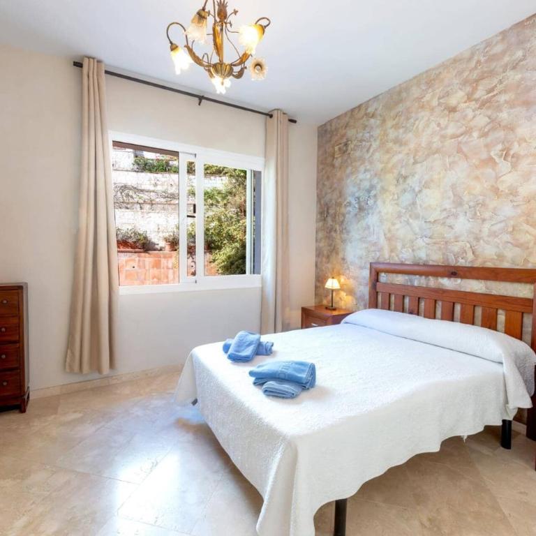 Villa Mirasol by Villa Plus - Villa - 18