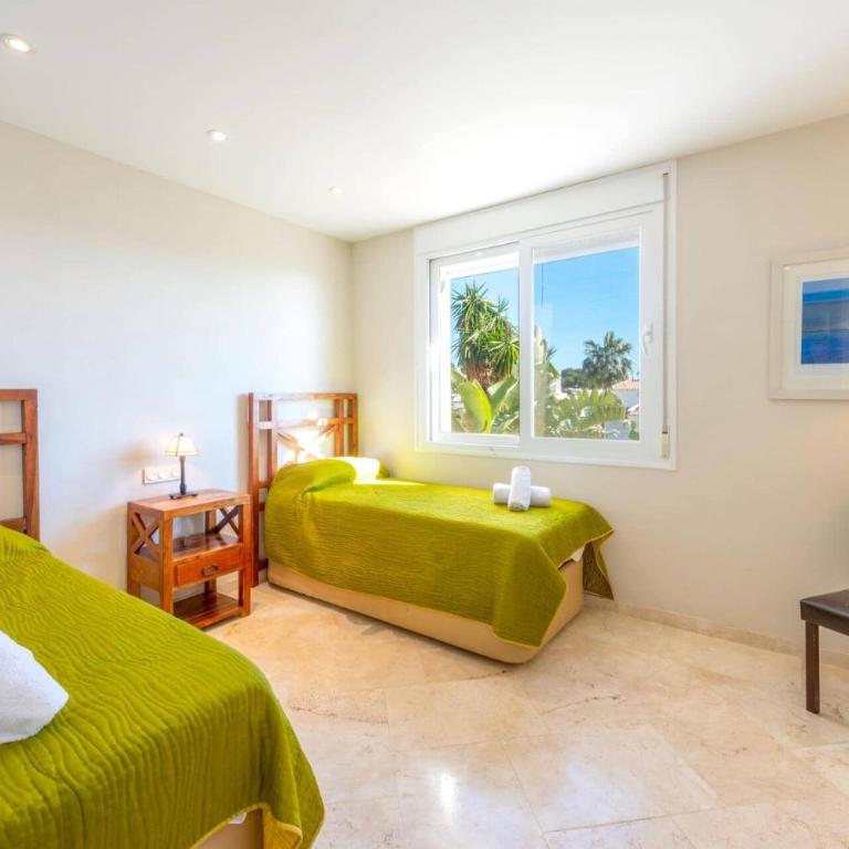 Villa Mirasol by Villa Plus - Villa - 31